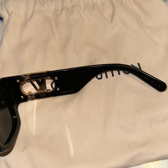 LV Link Square Sunglasses - Picture 5 of 17
